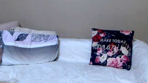 squirthottsq @ myfreecams on 20240216