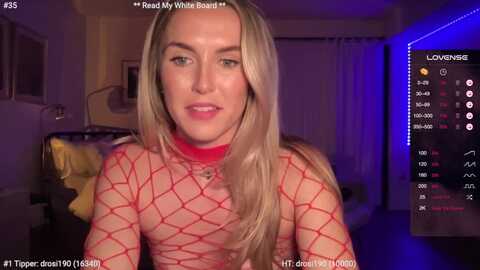 cutiepiekayla @ myfreecams on 20240217
