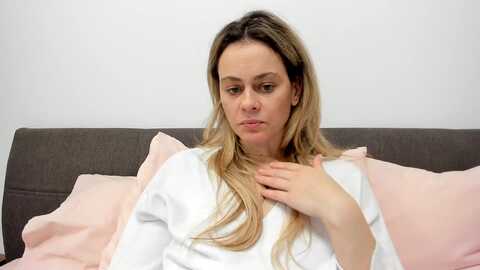 debbypaige @ myfreecams on 20240217