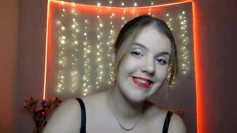 lunalinz @ myfreecams on 20240217