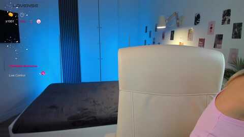 summerdiana @ myfreecams on 20240217