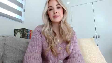 vegansoda @ myfreecams on 20240217