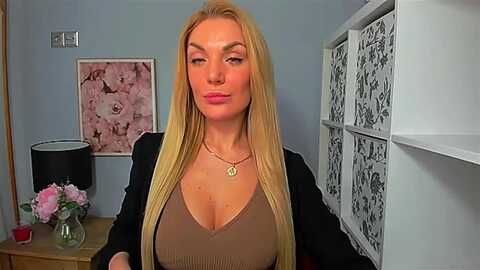 auloragold @ myfreecams on 20240218