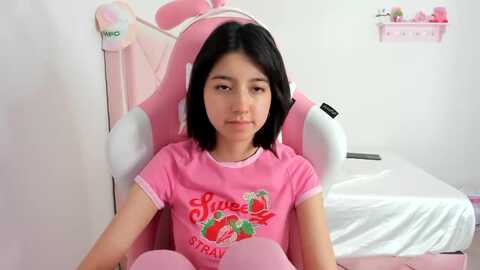 cherrycute666 @ myfreecams on 20240218