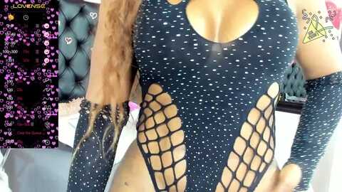 cristinaebony @ myfreecams on 20240218