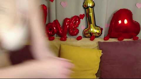 evacooper @ myfreecams on 20240218