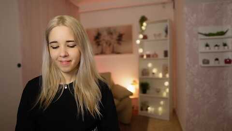 katie_kush18 @ myfreecams on 20240218