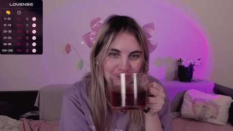 pawwssup @ myfreecams on 20240218