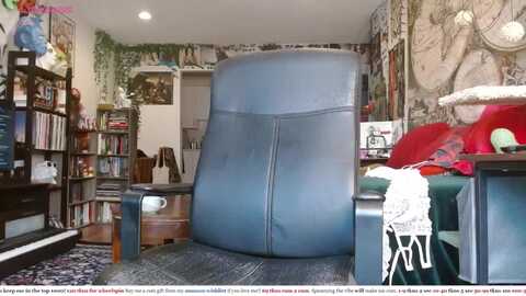 slimsaydeee @ myfreecams on 20240218