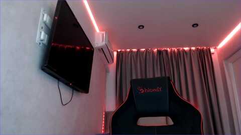 tripleprinces @ myfreecams on 20240218