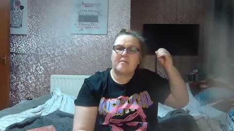 yummymummy39 @ myfreecams on 20240218