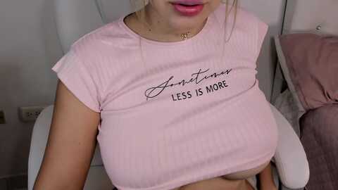 manelyk222 @ myfreecams on 20240219