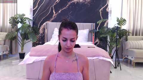 aana_lise @ myfreecams on 20240220