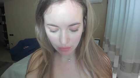 birthdaylori @ myfreecams on 20240220