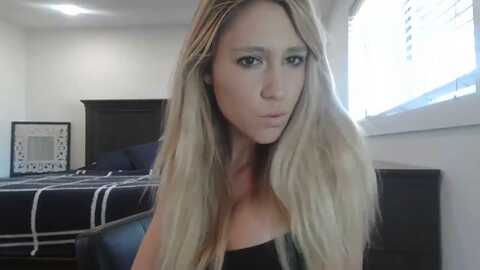 blondmilf92 @ myfreecams on 20240220
