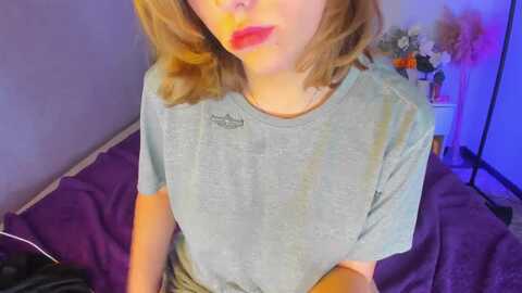 dellarowe @ myfreecams on 20240220