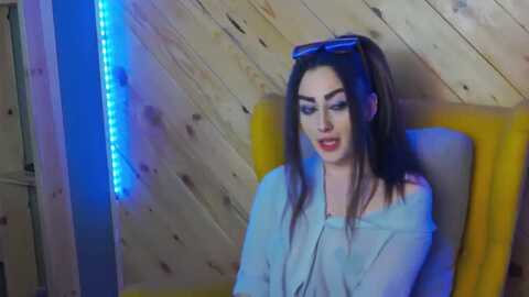 iris_brunette