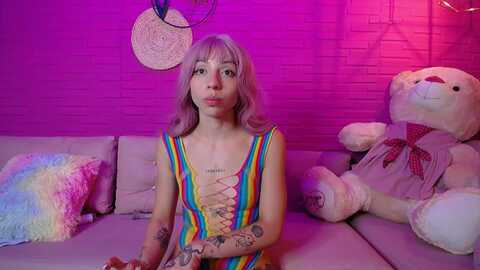 lizascott @ myfreecams on 20240220