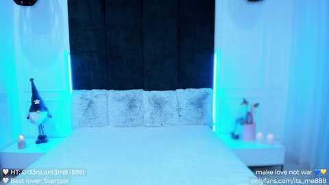 panamera_888 @ myfreecams on 20240220