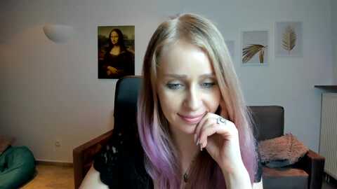 angeloczek @ myfreecams on 20240221