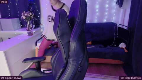 crybabykys @ myfreecams on 20240221