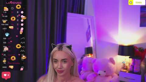 cute_blondie @ myfreecams on 20240221
