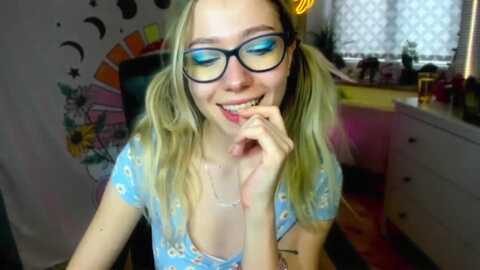 heidiflower @ myfreecams on 20240221