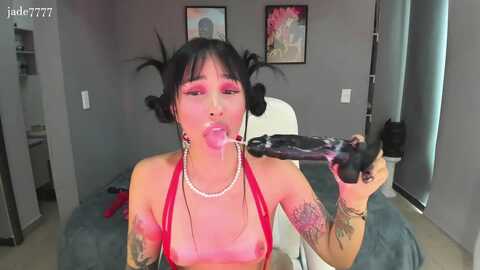 jade7777 @ myfreecams on 20240221