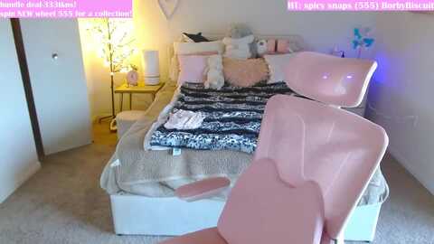 mangomae @ myfreecams on 20240221