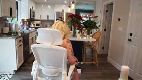 mermaidmiley @ myfreecams on 20240221