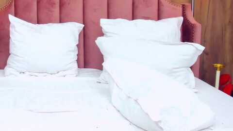 christynaros @ myfreecams on 20240222