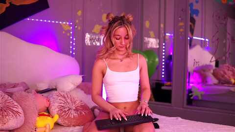 haileycole @ myfreecams on 20240222