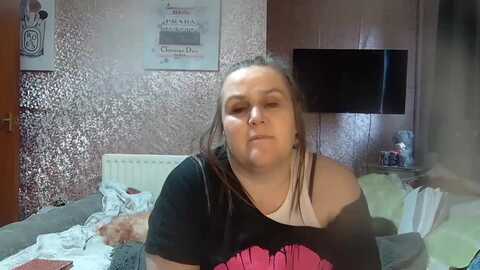 yummymummy39 @ myfreecams on 20240222