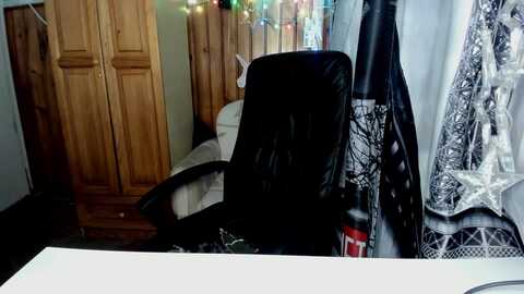 imthinkaboutu @ myfreecams on 20240223