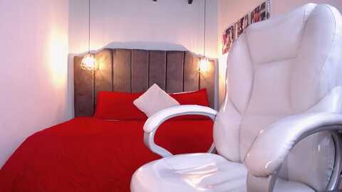 lore_dool @ myfreecams on 20240223