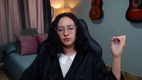 miaportmanx @ myfreecams on 20240223