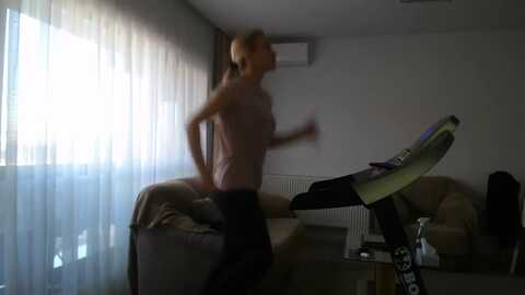 hrystina_ @ myfreecams on 20240224