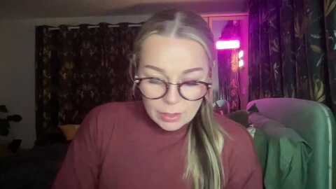 little_l @ myfreecams on 20240224