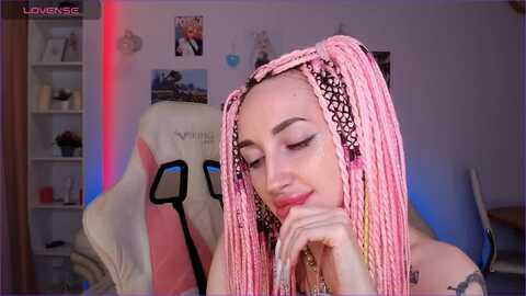 sara_polly @ myfreecams on 20240224