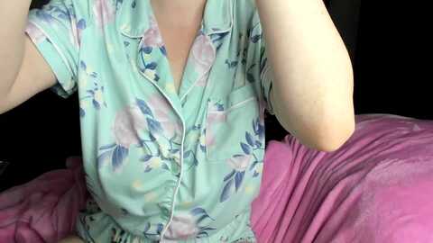 araisyours @ myfreecams on 20240225