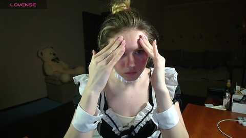 coconutik @ myfreecams on 20240225