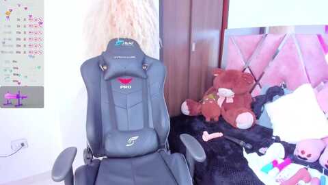 lys_with @ myfreecams on 20240225