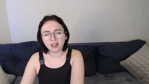 mini_diva @ myfreecams on 20240225