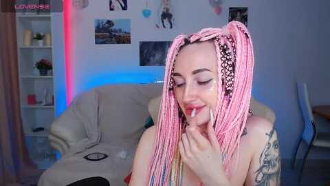 sara_polly @ myfreecams on 20240225