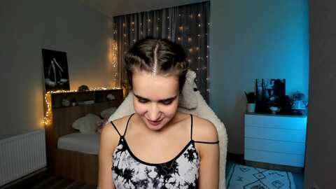 ellies_smile @ myfreecams on 20240226