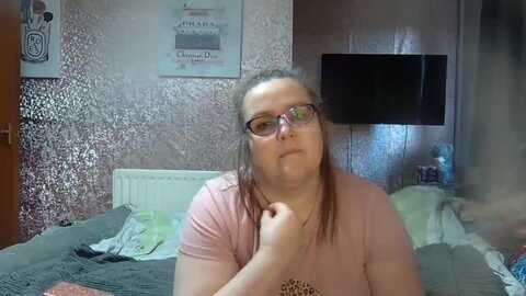 yummymummy39 @ myfreecams on 20240226