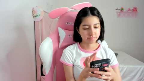 cherrycute666 @ myfreecams on 20240227