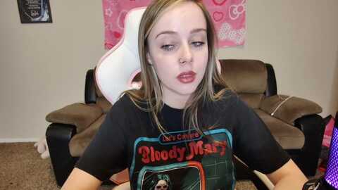 lunalovelyy @ myfreecams on 20240227