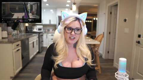 mermaidmiley @ myfreecams on 20240227