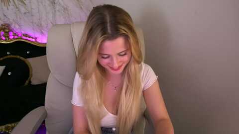 petitelexy @ myfreecams on 20240227